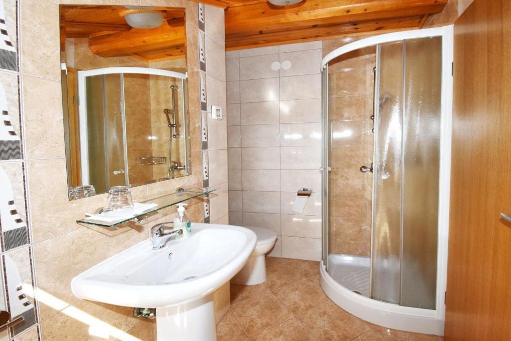 Apartments&Rooms Branka Novigrad Istria Buitenkant foto