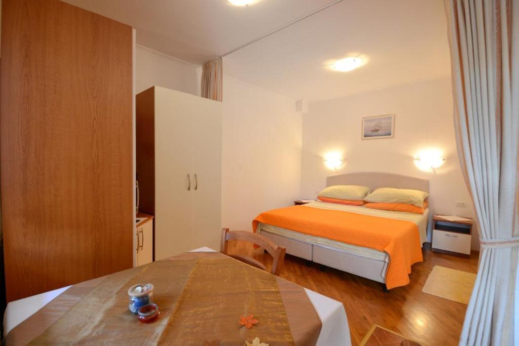 Apartments&Rooms Branka Novigrad Istria Buitenkant foto